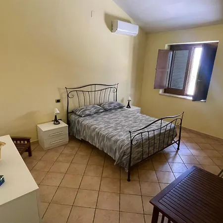 Il Podere Эболи